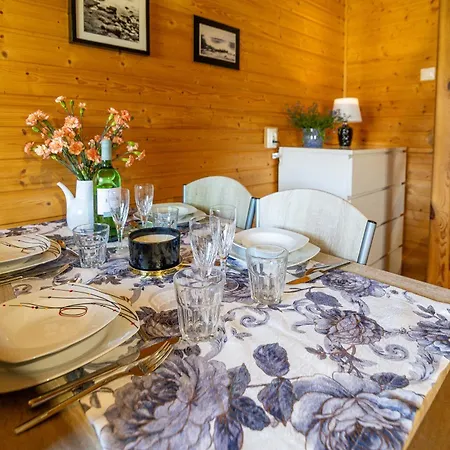 Oaza Czolpino Chalet *